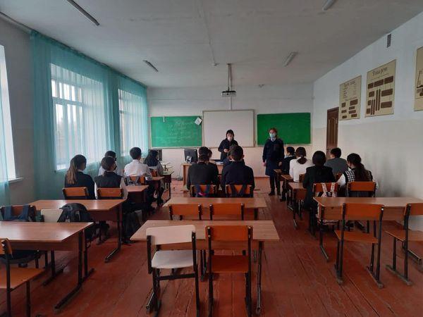 Оқушылармен  сұхбат