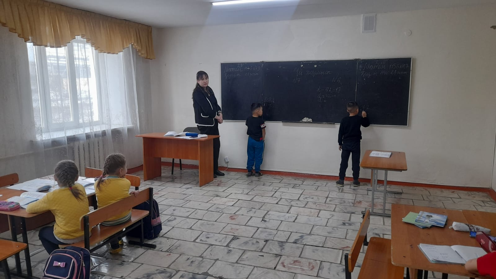 "Тəрбиешінің кəсіби өсуі: білім сапасына ықпалы бар ма?"  жобасы